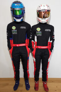 Carole et Anthony en combinaison avec leur casque